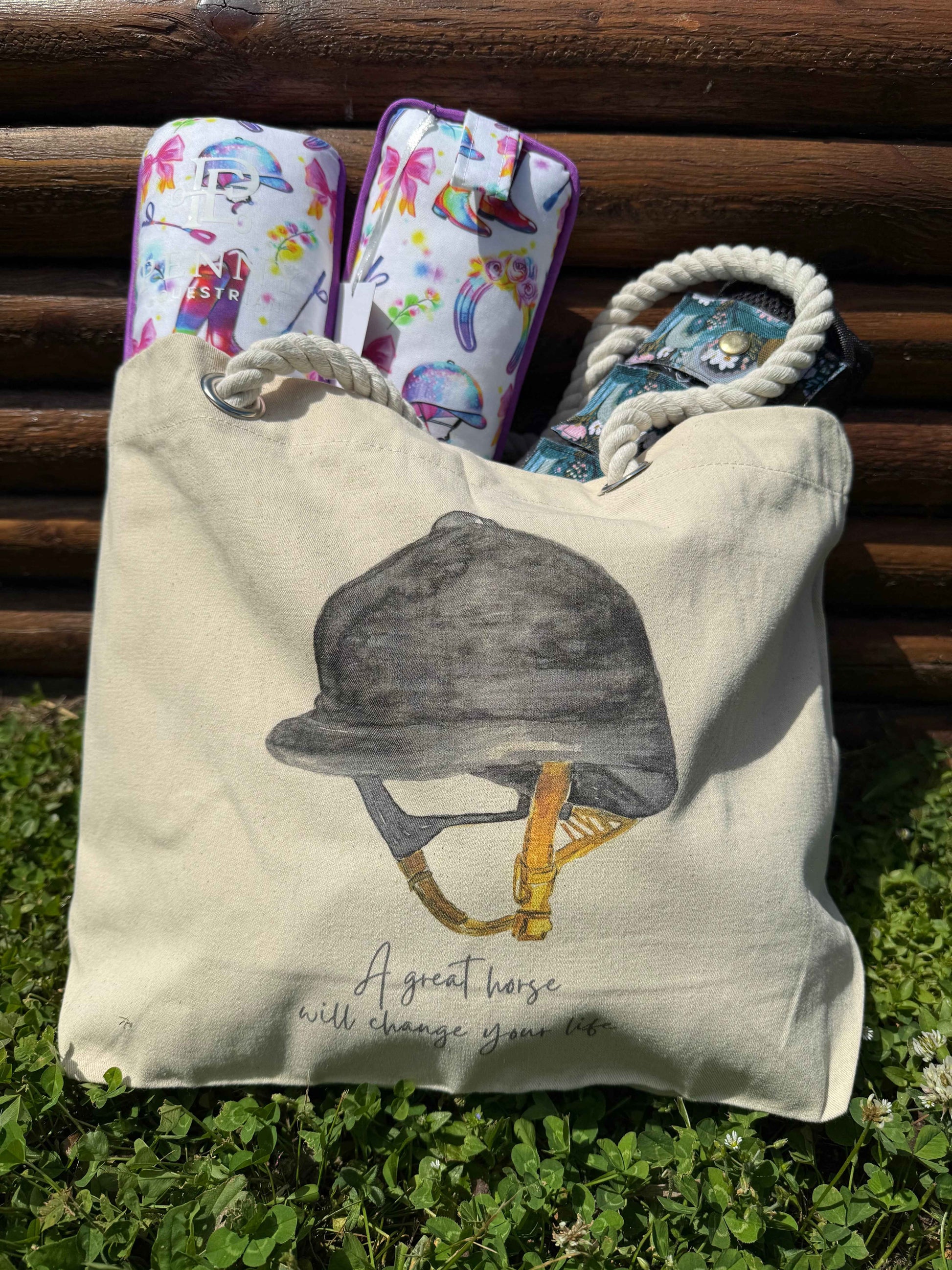 A Great Horse Tote